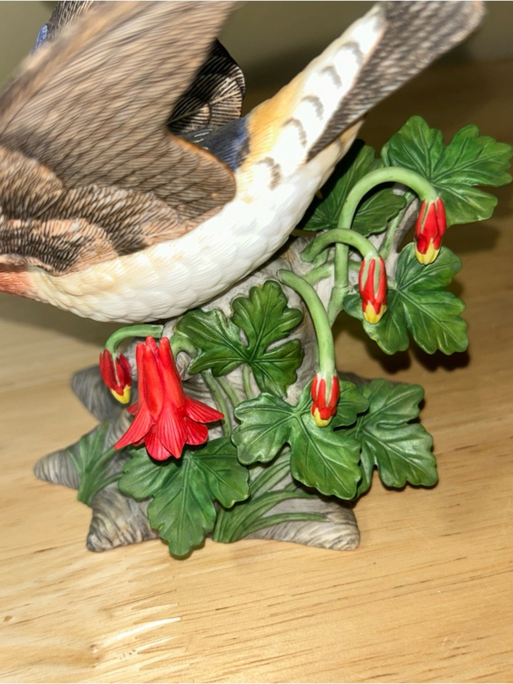 Lenox CLIFF SWALLOW Porcelain Bird Figurine 2000 Colorful Flowers - Picture 3 of 11